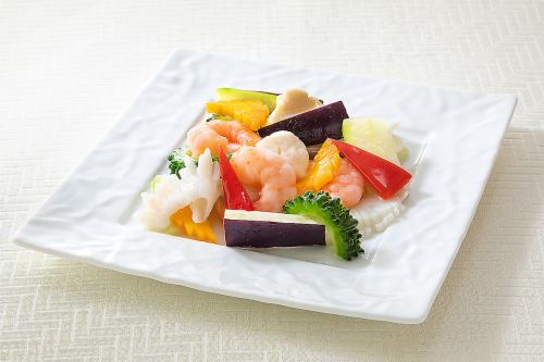 海鮮３種と沖縄野菜の炒め