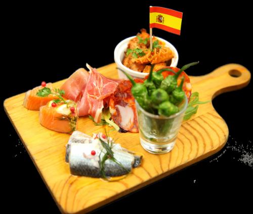 Assorted Seafood & Vegetable Tapas S/M