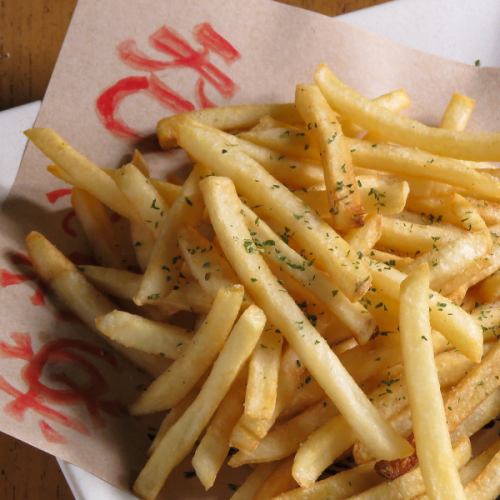 大人のポテトフライ ~ガーリック タバスコ ケッチャップ付~