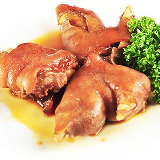 Boiled pork leg in soy sauce
