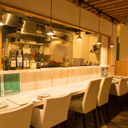 ご希望によりケーキも用意可能。特別な日にA5ランクステーキを。