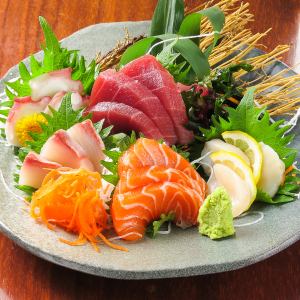 Assortment of 5 kinds of sashimi