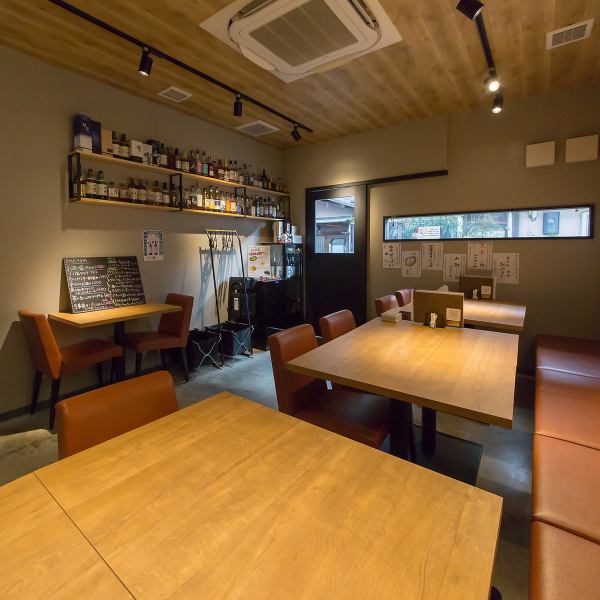 13名から最大17名まで対応可能な宴会席があり、ゆったりとした空間で仲間との集まりに最適です!落ち着いた雰囲気で会話も弾みます☆