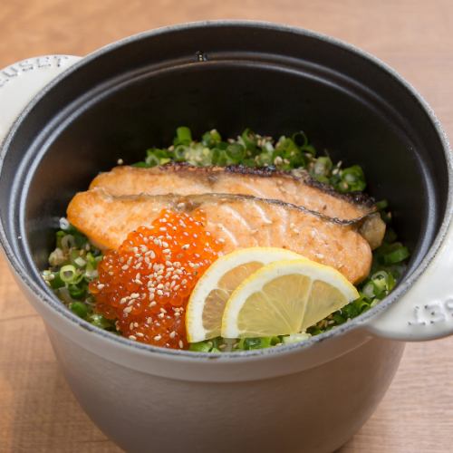 店主の腕が光るこだわりの料理の数々