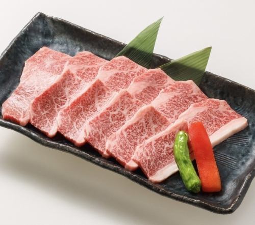 【本格焼肉はこだわりの黒毛和牛使用】