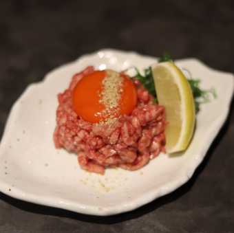 炙り和牛トロユッケ