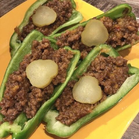 生ピーマンの肉詰め