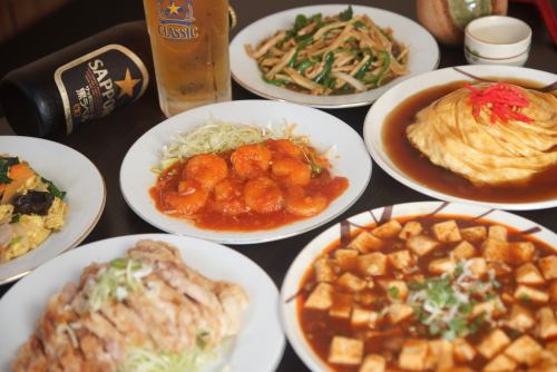 [这个菜单吃到饱！？]超级马炒饭和台湾拉面!!几乎（不包括特色菜）吃到饱 120分钟 4,200日元