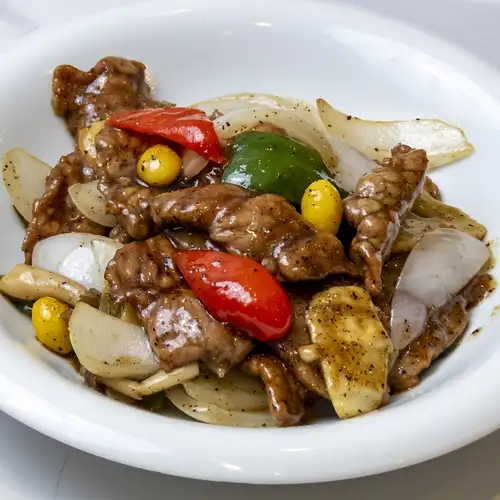 黑胡椒牛肉炒菜