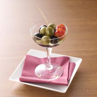 オリーブ盛り合わせ