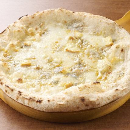 ピッツァ・クワトロフォルマッジ