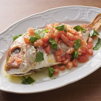 本日の鮮魚のポワレ ソース・ヴィエルジュ