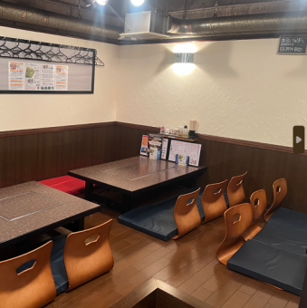 You can rent the entire restaurant for 15 to 20 people! We can also accommodate large parties, such as parties with friends or family. Please feel free to contact us for small or large parties.