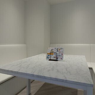 ≪プライベートな時間を過ごせる個室≫ゆったりとくつろげる個室席を2部屋ご用意しております！プライベートな飲み会や合コン、大人数での集まりにもご対応可能！周りを気にせず楽しめるので、大切な人との時間を存分にお過ごしいただけます♪破格の飲み放題や映え料理とともに、特別な時間をお過ごしください！