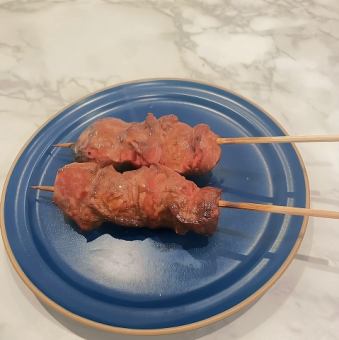 牛タン串2本