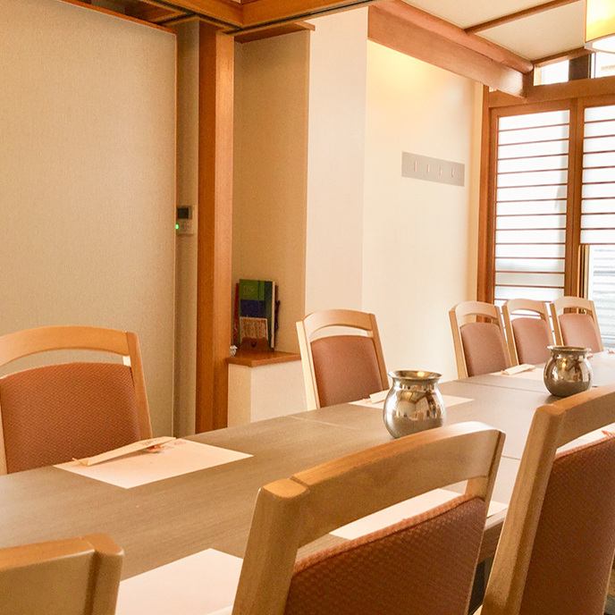 贅を尽くして選抜いた素材がかもしだす風味豊かなかに料理・・。