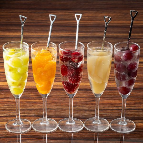 [Popular among women♪] Enjoy an Italian diner in style with fruit sparkling!