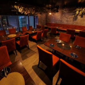 結婚式の2次会利用など大型宴会OK！幹事様無料クーポン配布中！開放感あふれるテーブル席での貸切が人気♪☆プロジェクター、マイク、カラオケ、音響設備完備☆スポーツ観戦やイベントにも利用可能です！