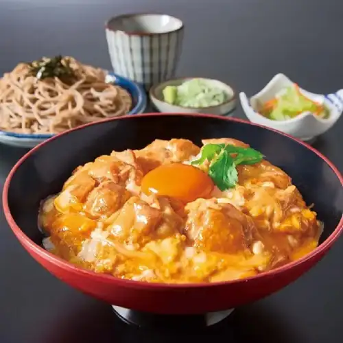 纯正日式鸡肉饭和面条