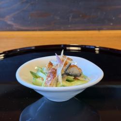 清爽的鰻魚沙拉