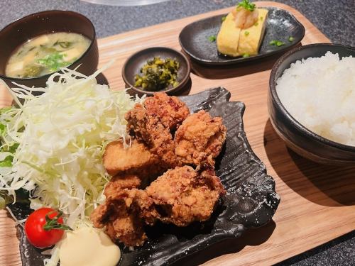 唐揚げ定食