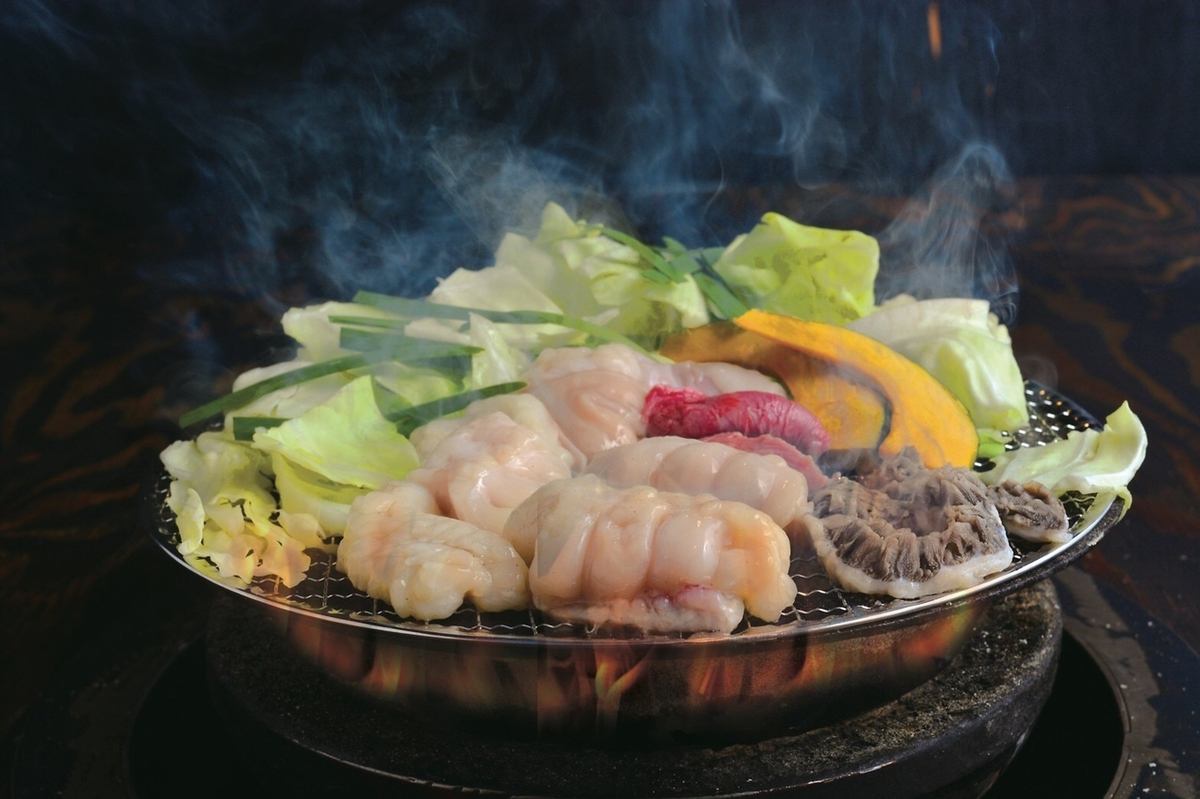 White / Red / Black / Red Hormone 各種 418日元（含稅）！在七林炭火上慢慢烘烤，享受。
