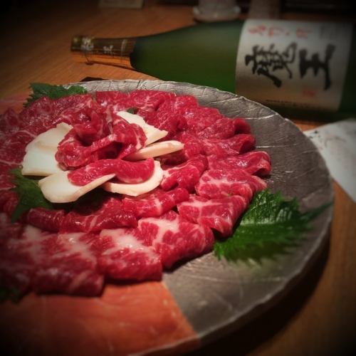 Special horse sashimi platter