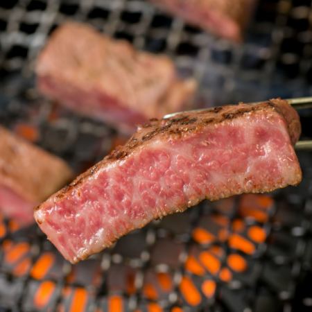 Offering carefully selected Wagyu and Japanese beef!