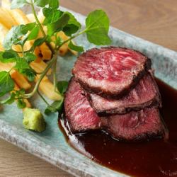 富山牛のステーキ