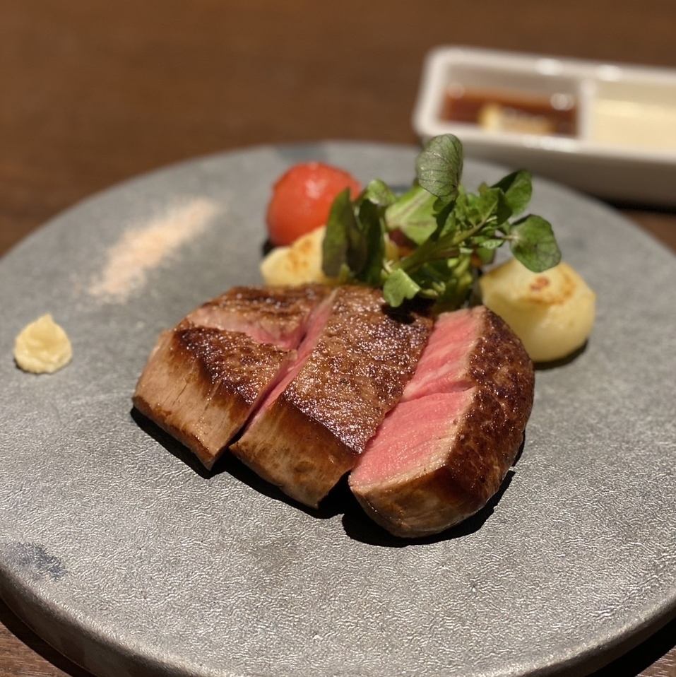 季節の食材を使用した美しい創作料理を心ゆくまでご堪能ください