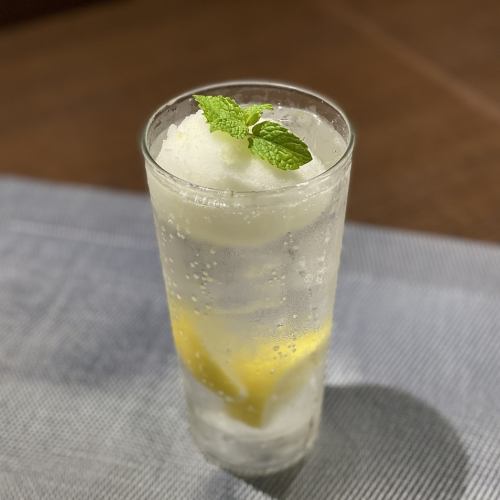 【夏季限定】こだわりのレモンシャーベットサワー