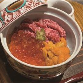Goro three-colored rice bowl (sea urchin, salmon roe, wagyu beef)