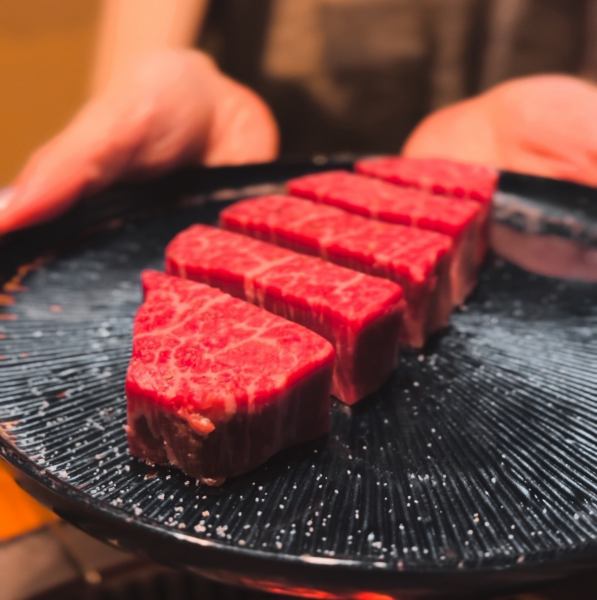 [Recommended] Limited to two meals per group! Wagyu fillet and sirloin!