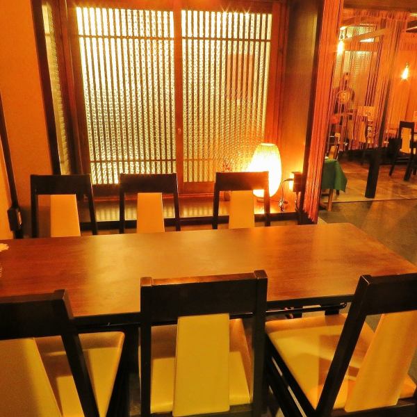 If you want to drink quickly, the table seat is recommended ♪ Enjoy drinking while enjoying the sound of burning meat ☆