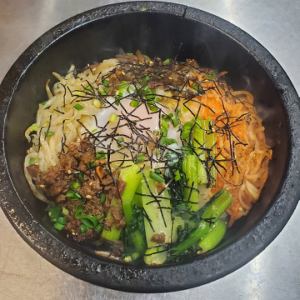 石焼きビビンバ
