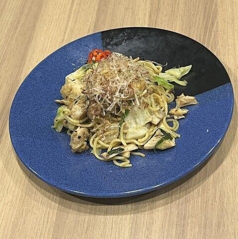 鶏出汁を使った鶏出汁塩焼きそば