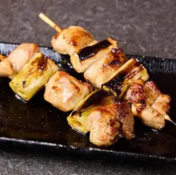 Chicken and green onion skewer (1 skewer)