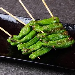Shishito pepper skewer (1 skewer)