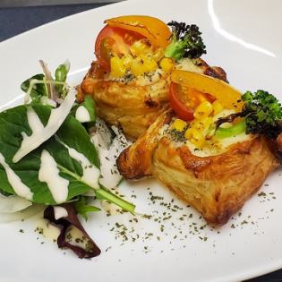 海老と夏野菜のグラタンパイ