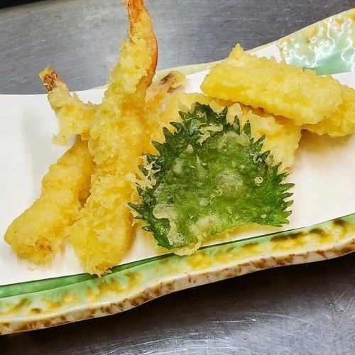 海老とイカの天ぷら