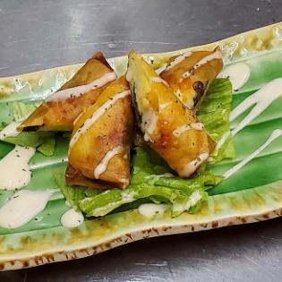海老とチーズの春巻き