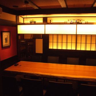 [Please contact us for a banquet with a large number of people] The inside of the shop with a lot of mood is a hideaway space with an adult atmosphere.Large-scale banquets are also available, so please feel free to contact us. For various banquets, incognito dates and adult dates, please use the famous kushikatsu famous restaurant [Kushinobo] that everyone who knows knows.