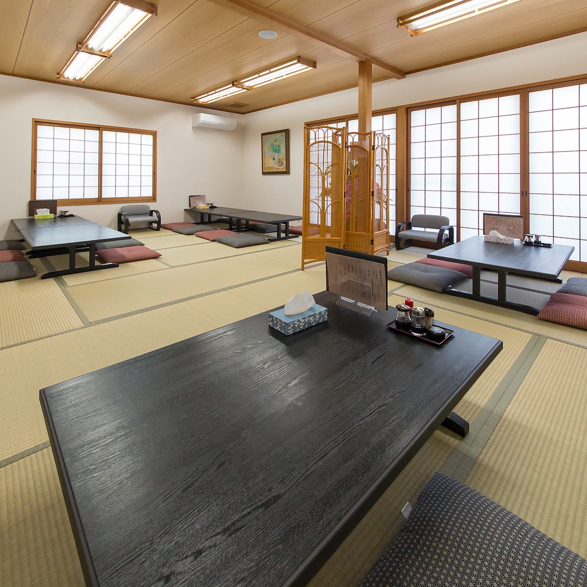 お子様連れにも優しい居酒屋で、座敷席やテーブル席も完備◎