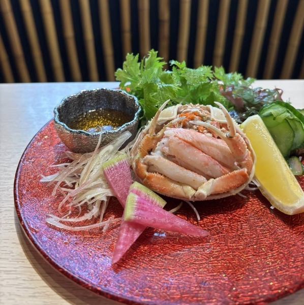 [Seasonal Limited Edition] Only now! The bounty of Toyama Bay, the seasonal taste of Hokuriku, is the Kobako crab