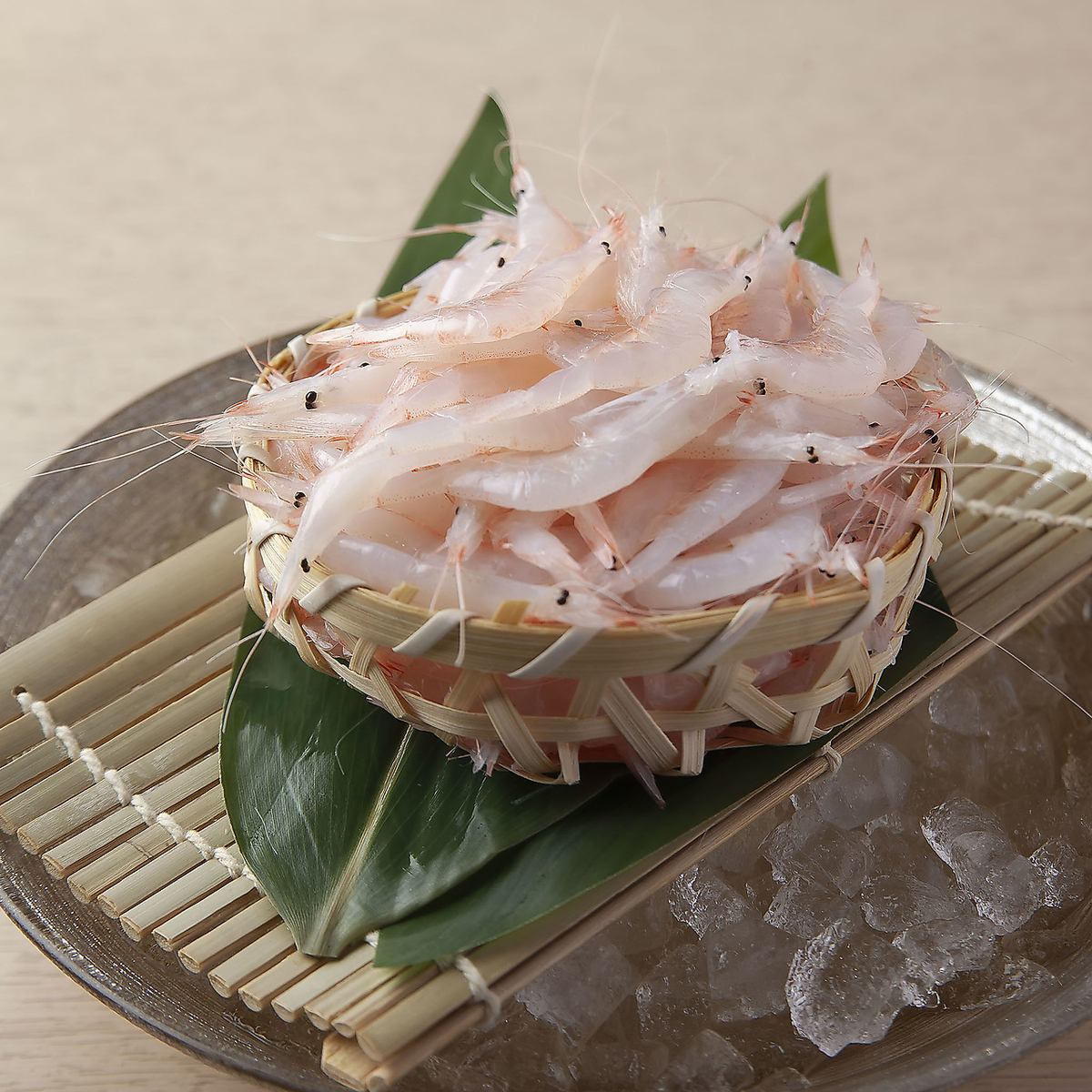 オシャレな店内と本格料理で特別なお食事をお楽しみ頂けます♪