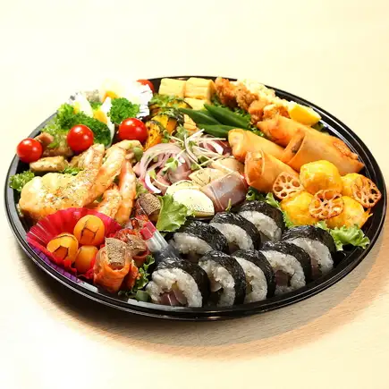 【缤纷美味♪】包含鞑靼鸡肉南蛮卷和夏日金枪鱼葱卷等14道菜!2026秋季开胃拼盘(4人份)