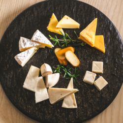 チーズの盛り合わせ