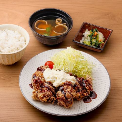 Fried chicken tartar set meal