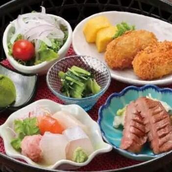 Basket course! 6 dishes including beef tongue and seasonal side dishes, 90 minutes of all-you-can-drink included, 4,950 yen (tax included)