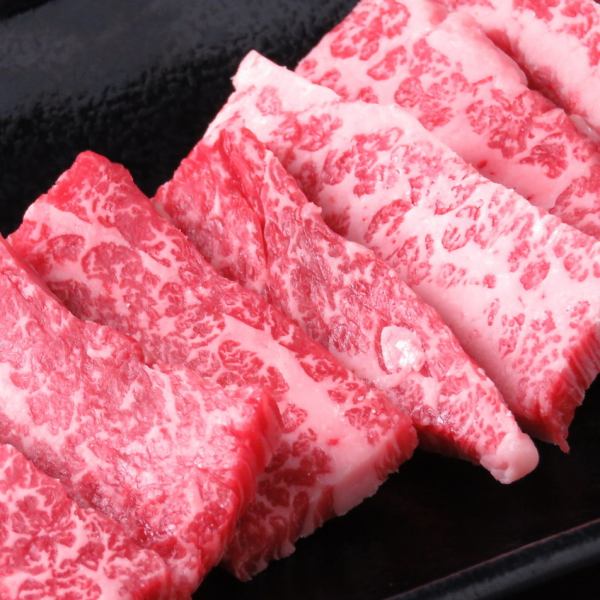 환상의 오자키 쇠고기 갈비 1080엔(부가세 포함)